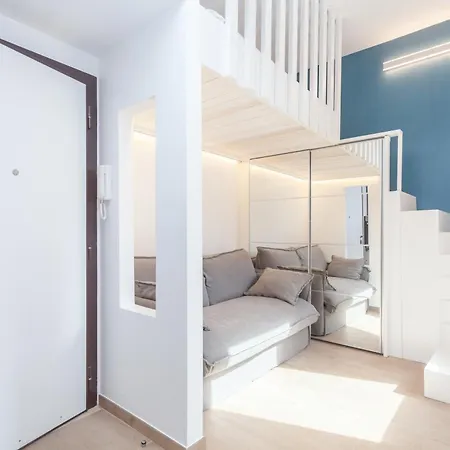 Rhome Vatican Chic *