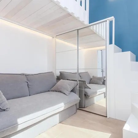 Rhome Vatican Chic * רומא